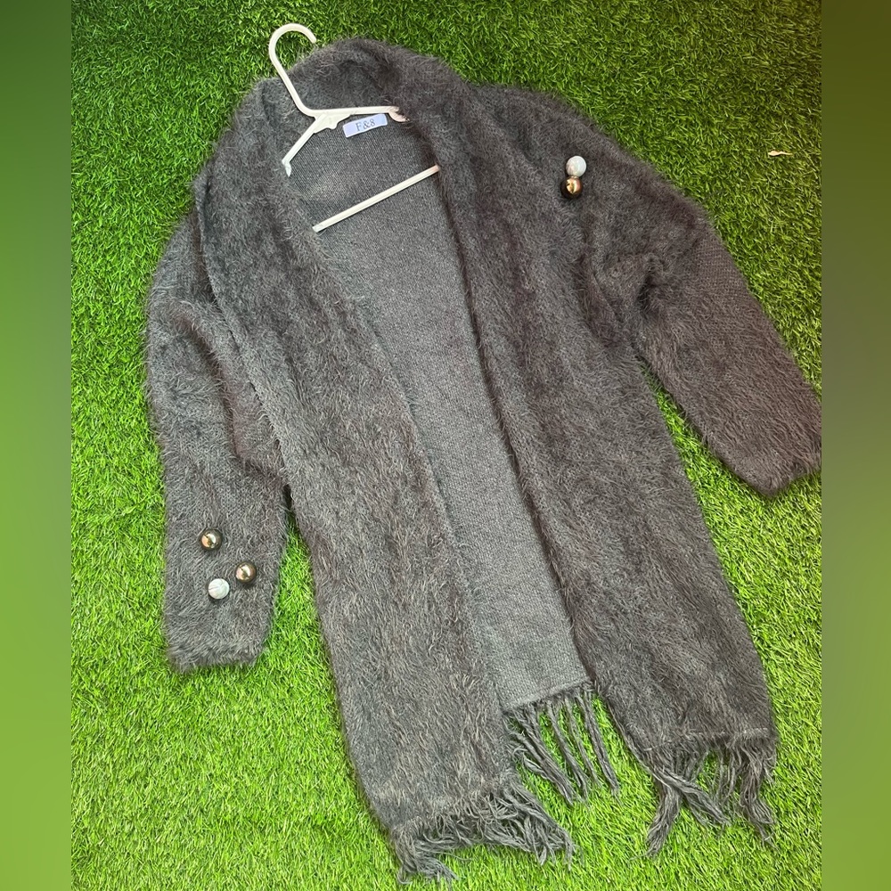 Faux fur korean shrug FIXED FIXED FIXED NO OFFERS PLZ❌ - Picture 1 of 11